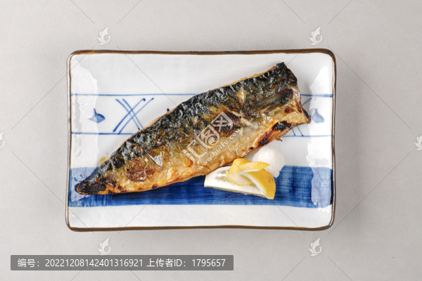 碳烤青花魚