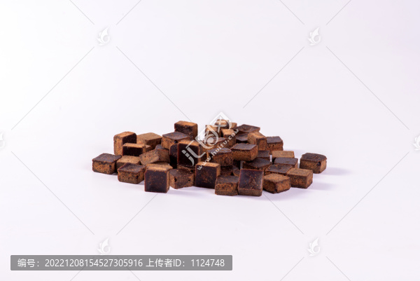 白底姜母小黑糖