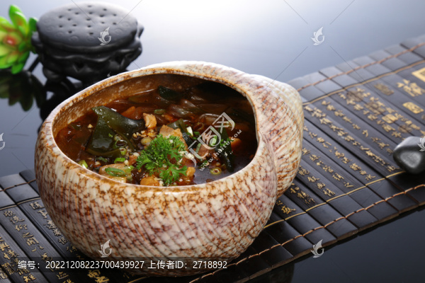 紅燜肉海帶燉寬粉