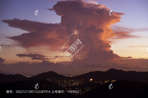 閃電