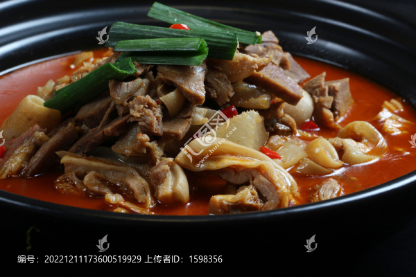 砂鍋帶皮羊肉