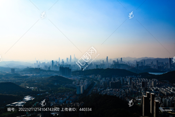 霧氣茫茫的深圳市