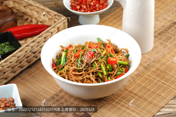 麻辣雞絲