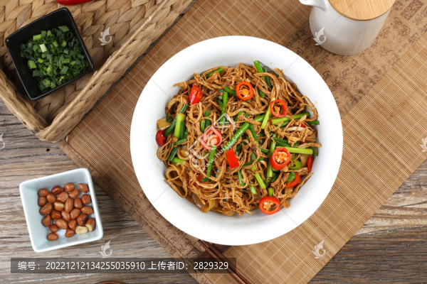 麻辣雞絲