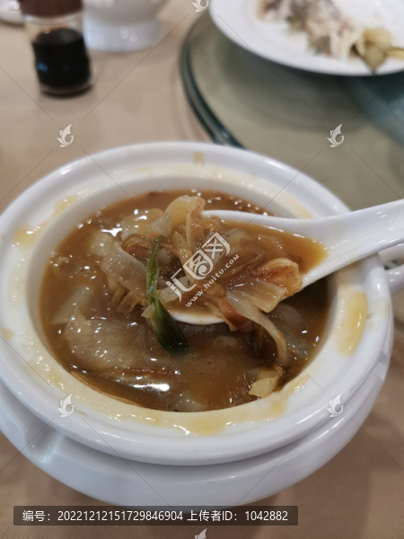 紅燒海參鯊魚皮