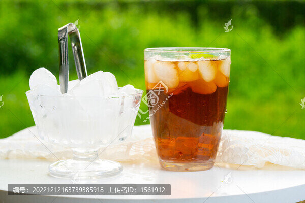 加冰可樂(lè)