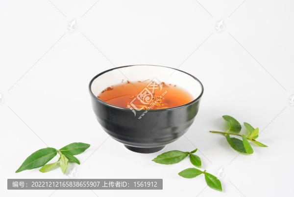 冰鎮(zhèn)酸梅湯