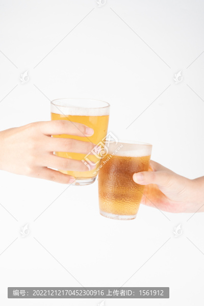 啤酒