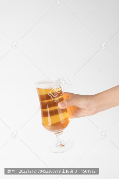 啤酒
