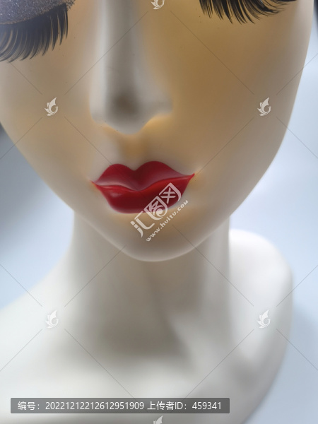 假模