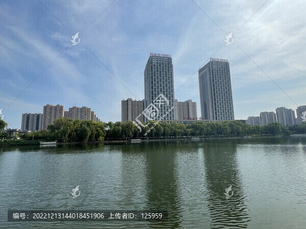 鳳凰湖湖畔建筑風景