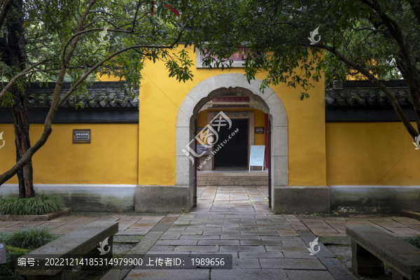 保圣寺羅漢塑像群
