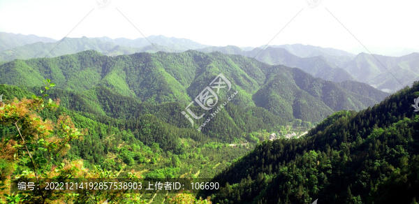 群山起伏