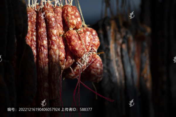 江南農(nóng)家曬制香腸臘腸