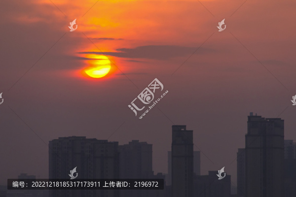 太陽(yáng)從城市升起景觀圖片