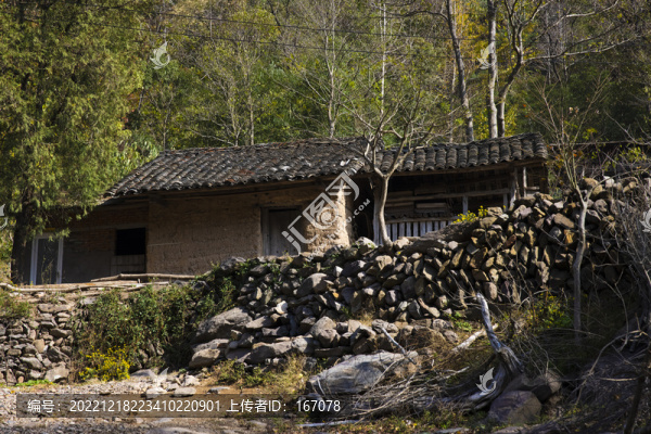山村農(nóng)家