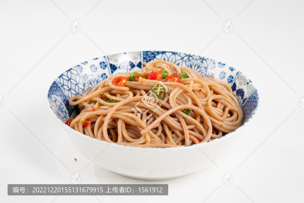 酸辣蕎麥面