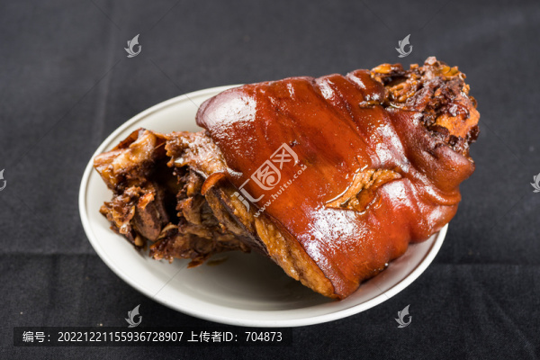 鹵豬肘