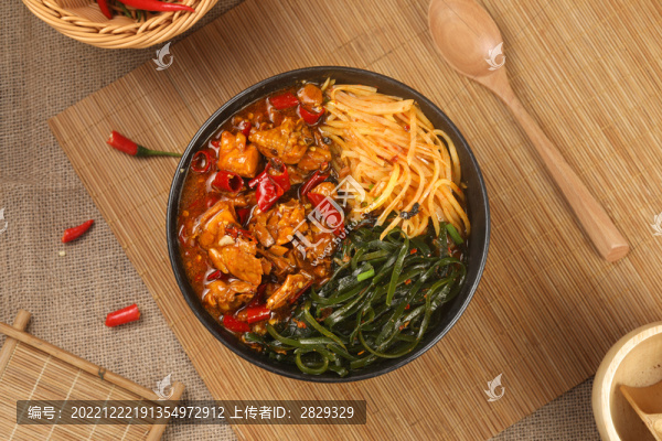 口味雞蓋碼飯