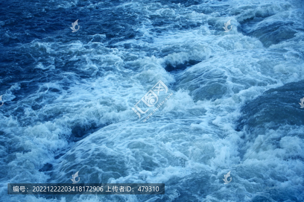海蘭江畔水浪花