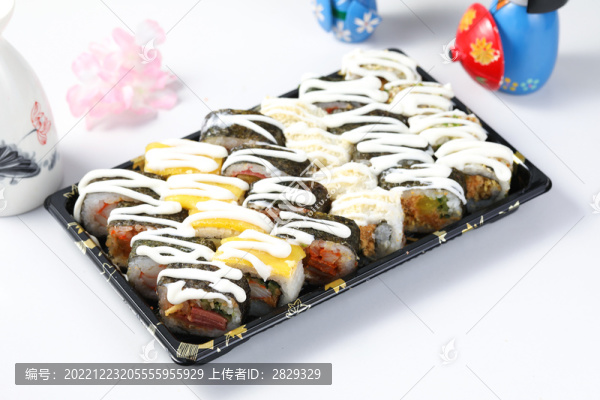 壽司拼盤