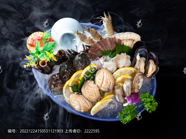 小海鮮火鍋鮑魚(yú)