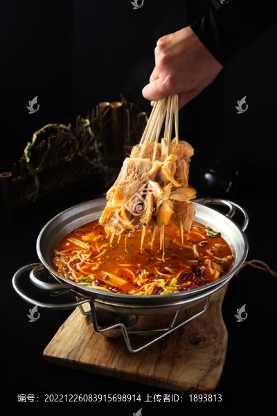 DQ麻辣牛肚鍋