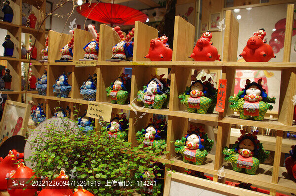 北京南鑼鼓巷的工藝品店鋪