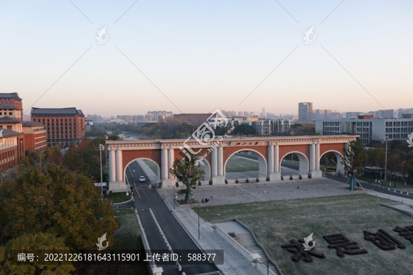 浙江大學(xué)紫金港校區(qū)晨曦航拍