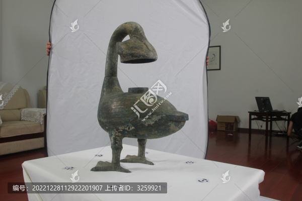 海昏侯青銅雁魚燈