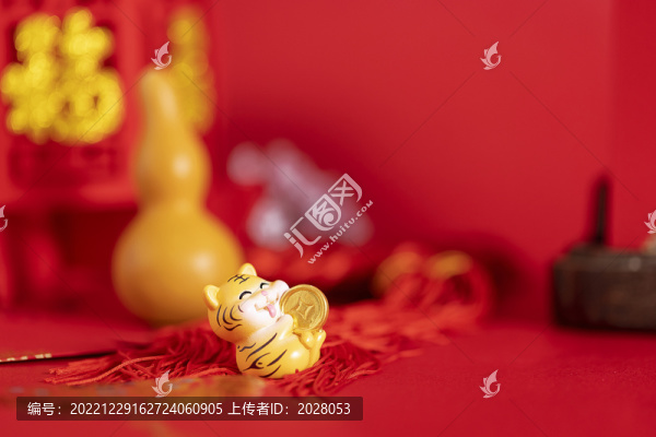 小老虎創(chuàng)意春節(jié)紅色海報