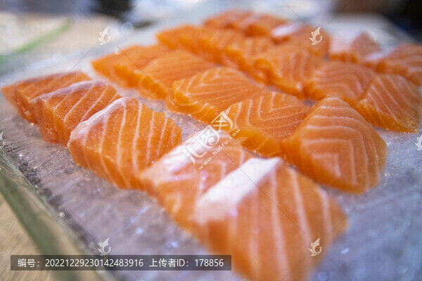 三文魚刺身