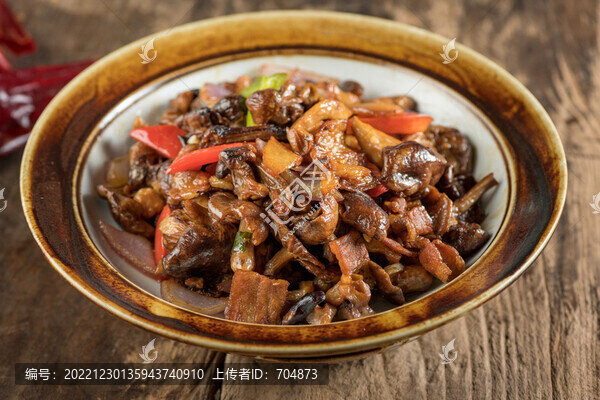 野山菇小炒肉