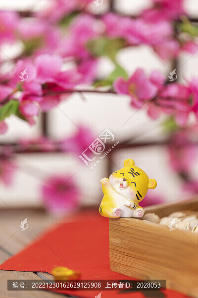 虎年春節(jié)桃花窗花圖片