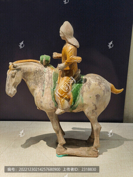三彩騎馬俑