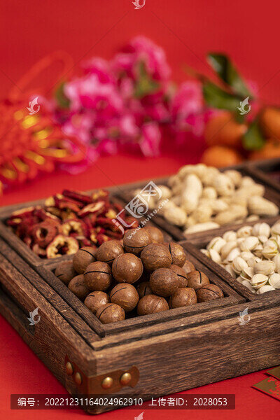 堅(jiān)果創(chuàng)意過(guò)新年喜慶圖片