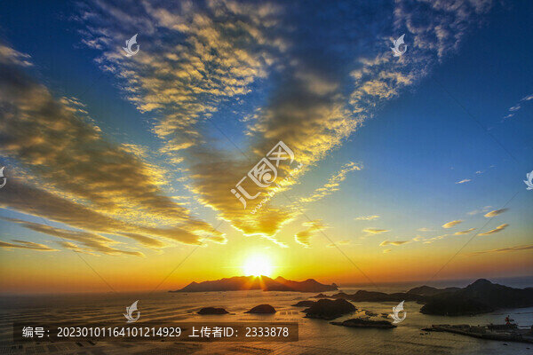 海上日出