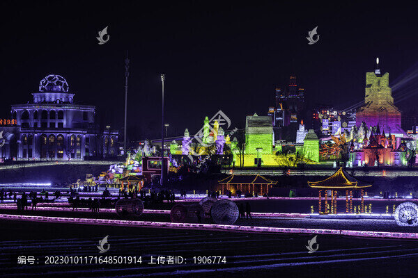 夜晚的長(zhǎng)春冰雪新天地景觀