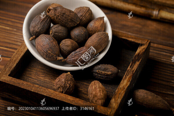 草果中藥材