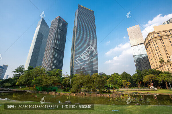 戶外金融區(qū)摩天大樓