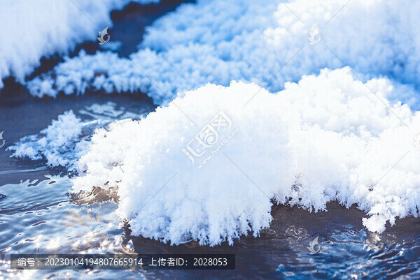 冬季河流積雪戶外圖片