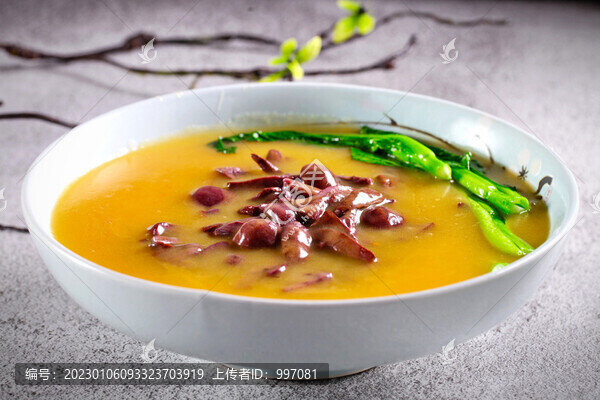 濃湯紅蘑菇