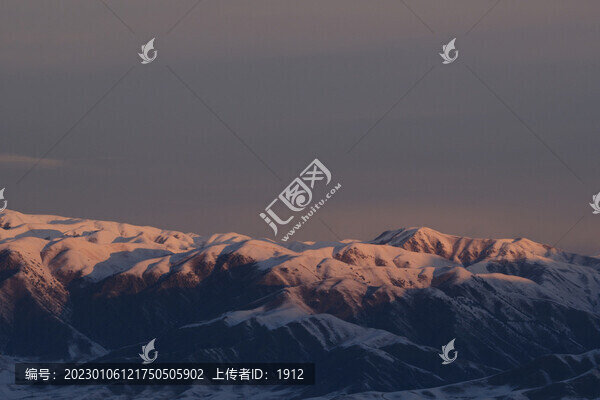 天山