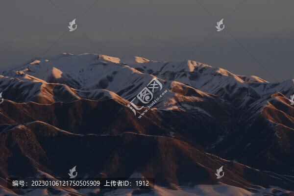天山