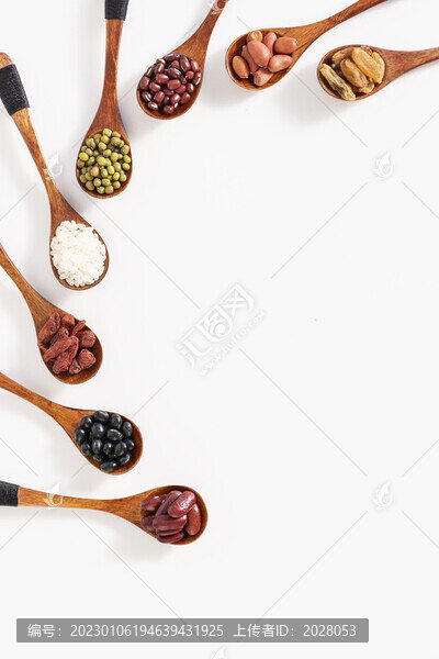 勺子造型臘八節(jié)創(chuàng)意海報