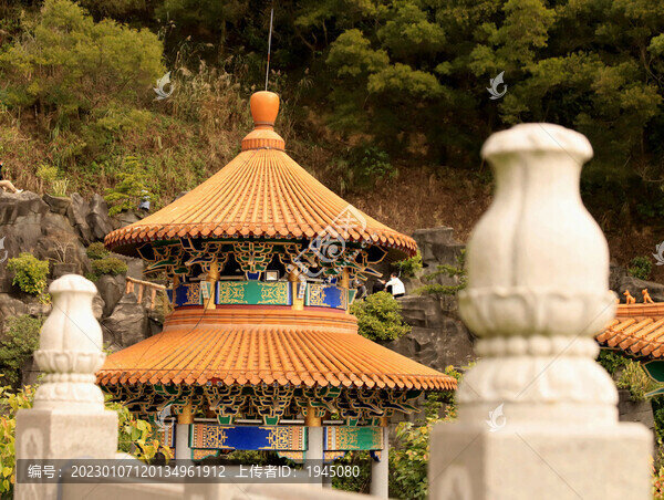 寺廟圓形涼亭