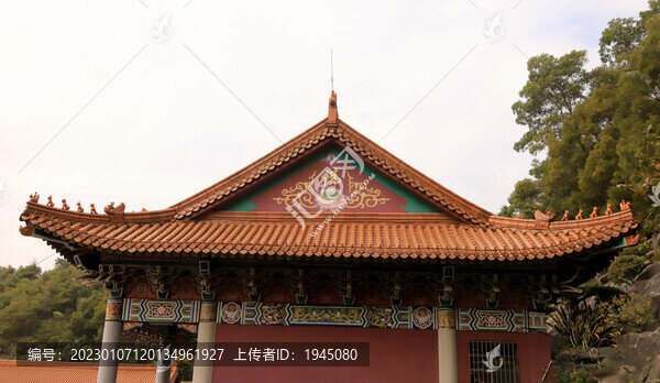 寺廟屋脊
