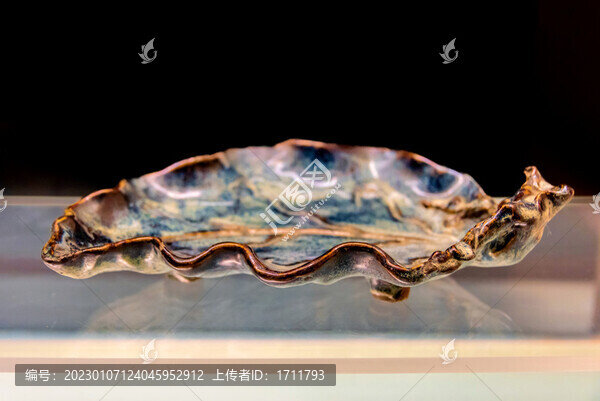 上海博物館明代葉式洗