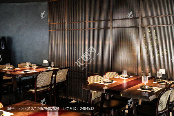 日料餐廳環(huán)境裝修