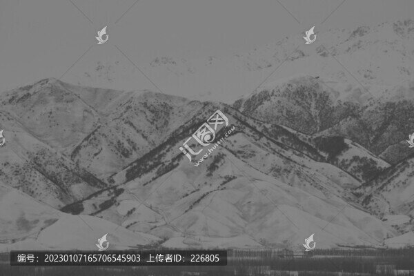 新疆天山